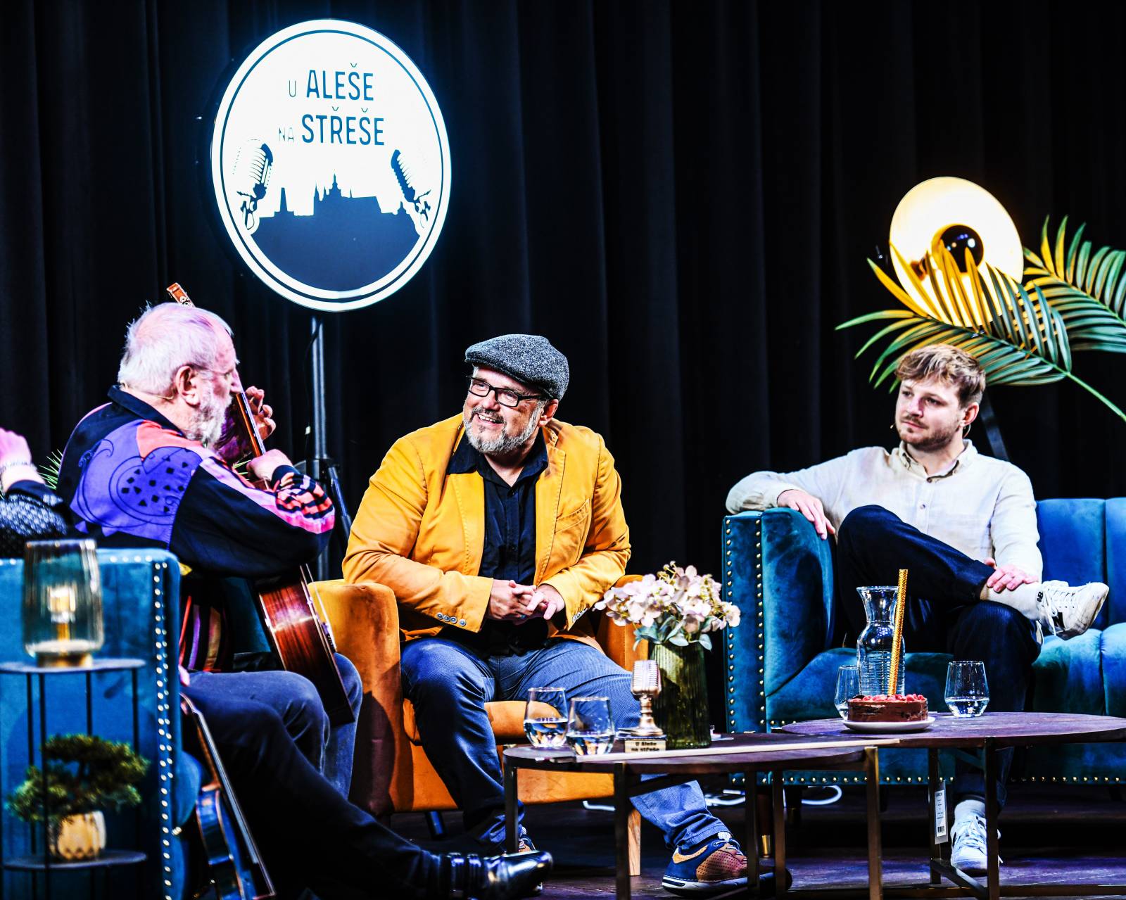 Pavel Šporcl, Eva Burešová, Štěpán Rak a Thom Artway bavili publikum v talkshow U Aleše na střeše