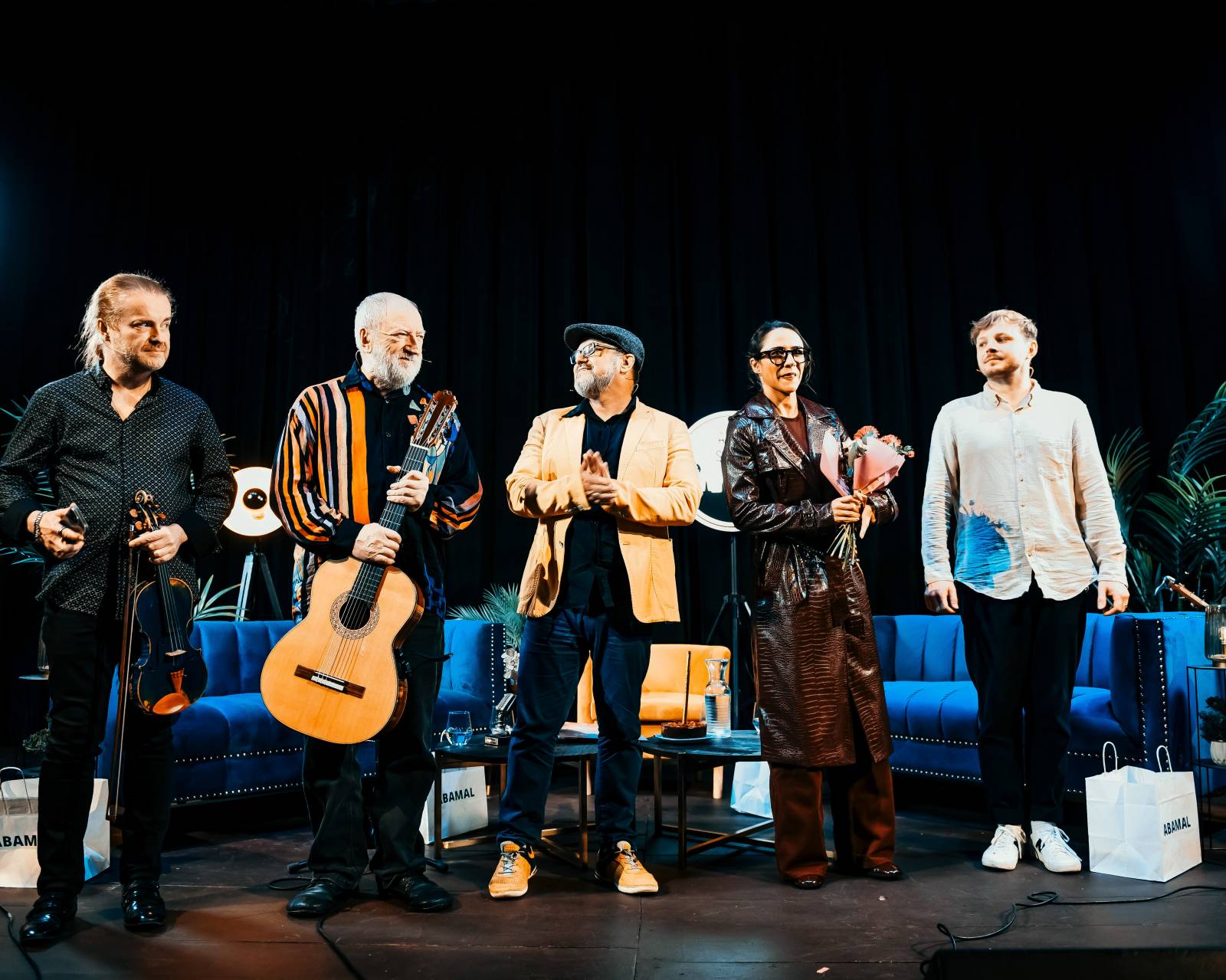 Pavel Šporcl, Eva Burešová, Štěpán Rak a Thom Artway bavili publikum v talkshow U Aleše na střeše