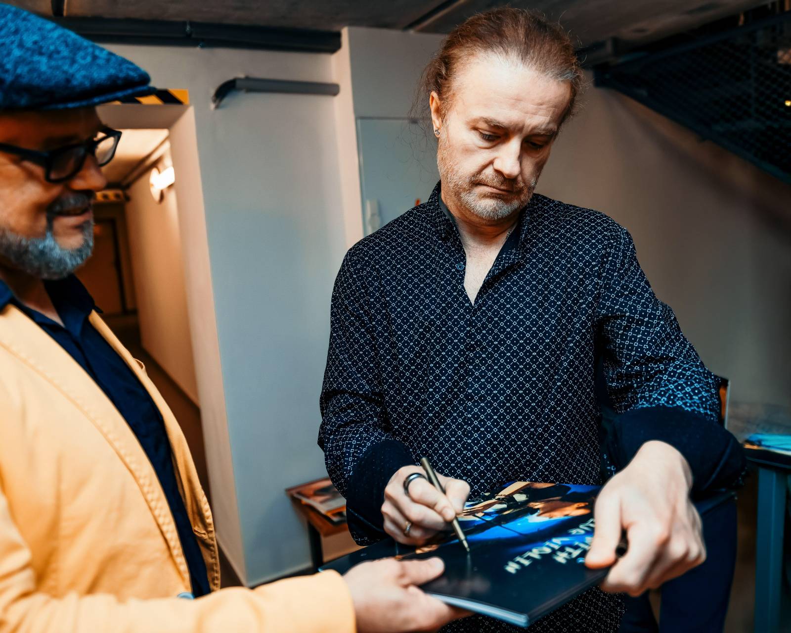 Pavel Šporcl, Eva Burešová, Štěpán Rak a Thom Artway bavili publikum v talkshow U Aleše na střeše