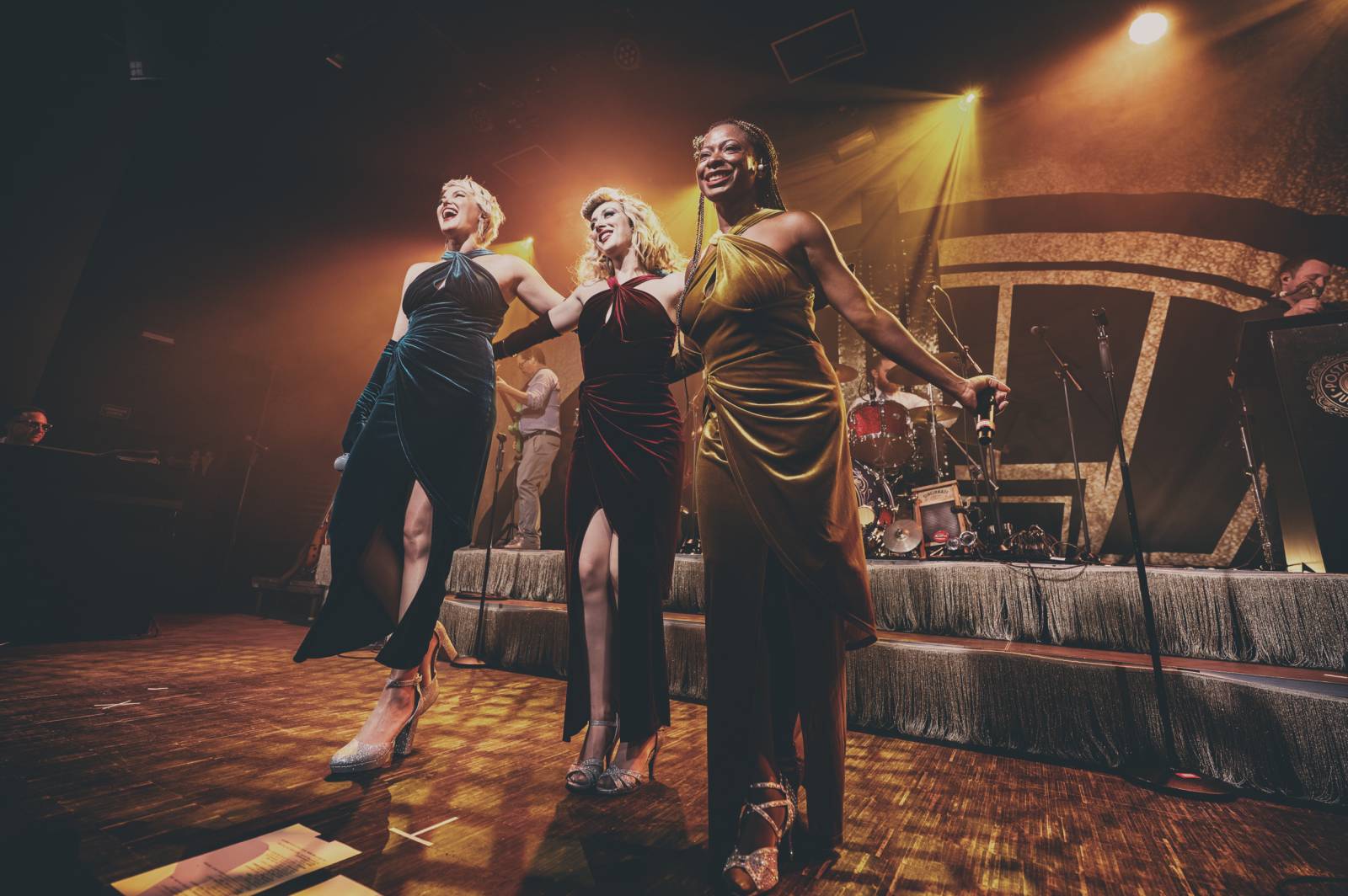 Postmodern Jukebox přivezl do pražského klubu Roxy trochu retra