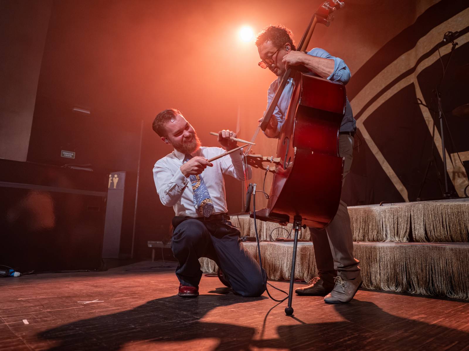 Postmodern Jukebox přivezl do pražského klubu Roxy trochu retra