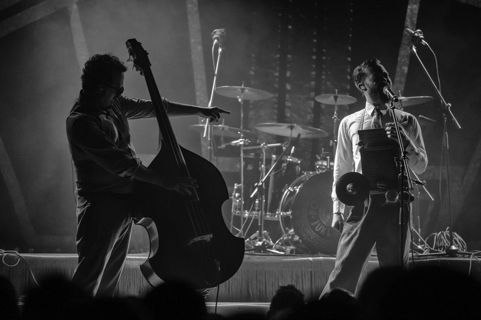 Postmodern Jukebox přivezl do pražského klubu Roxy trochu retra