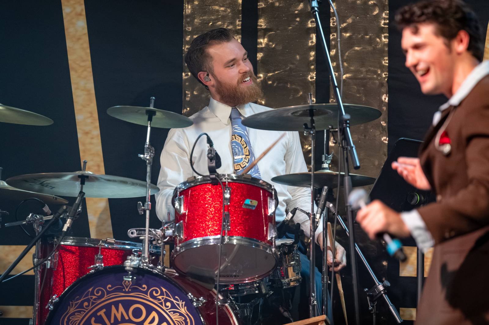 Postmodern Jukebox přivezl do pražského klubu Roxy trochu retra