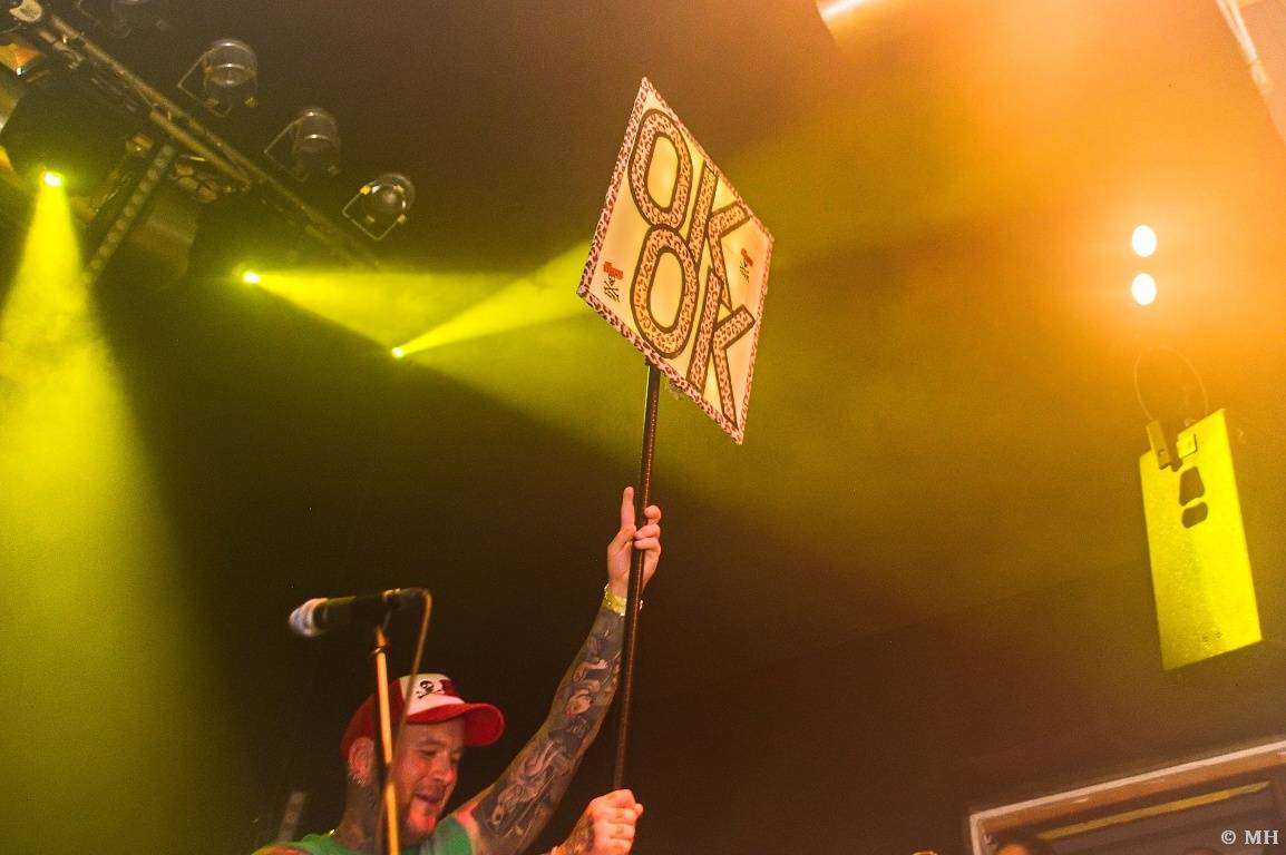 Punková jízda v Plzni. The Fialky a Vision Days vyprodali Divadlo pod lampou