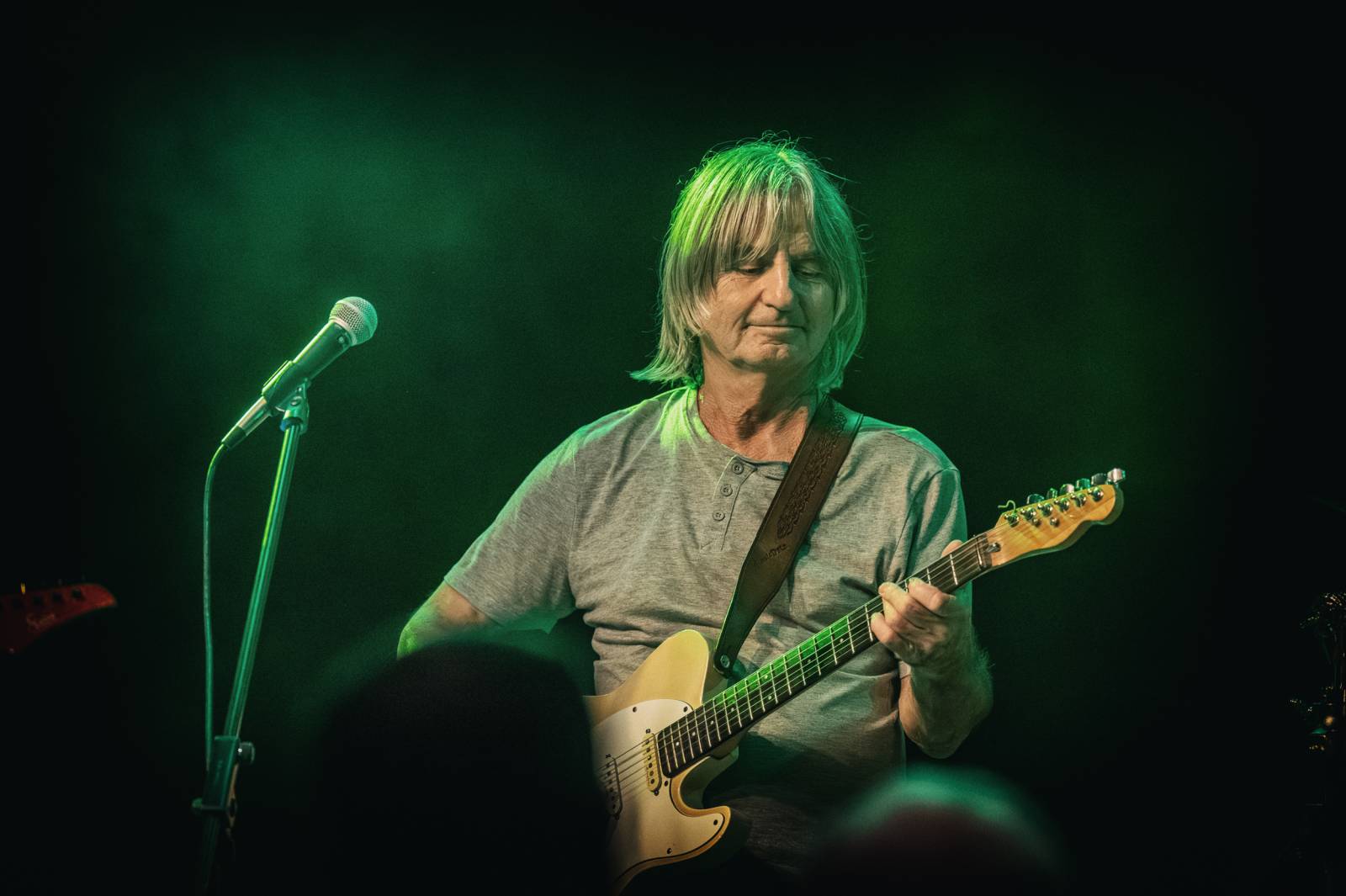 Progres 2 oslavili v zaplněném Lucerna Music Baru zlatou desku za aktuální album