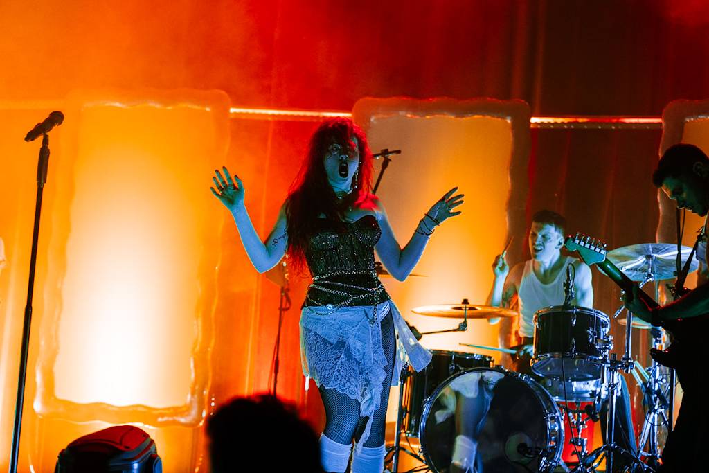 Brno zažilo hudební extázi: MYDY a We Are Domi roztančili Flédu