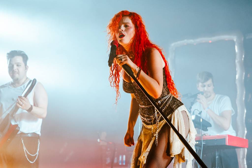 Brno zažilo hudební extázi: MYDY a We Are Domi roztančili Flédu