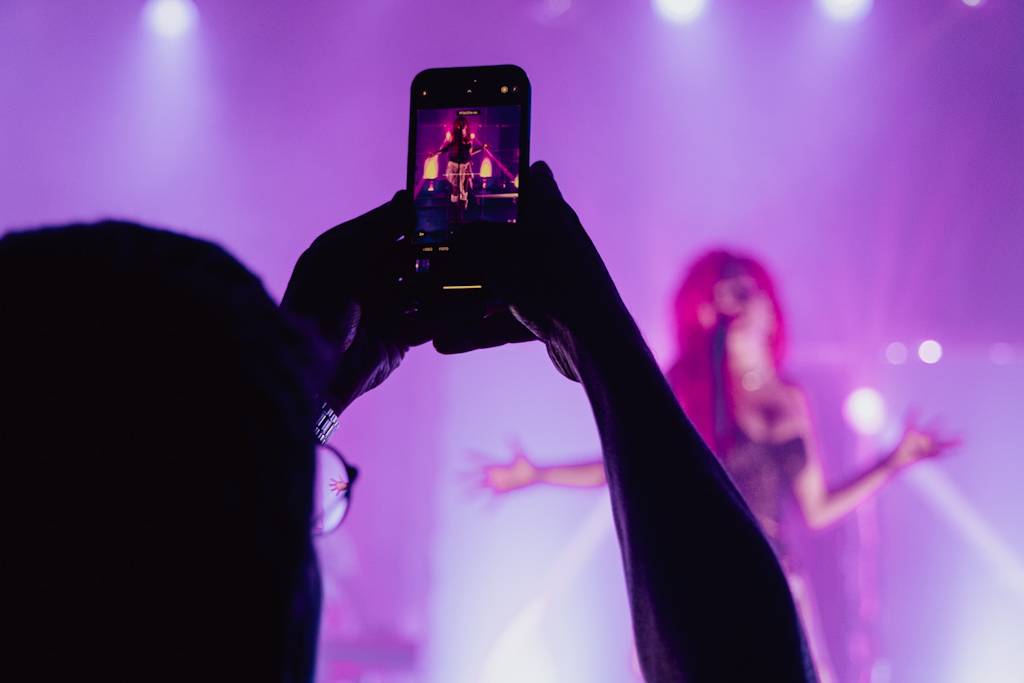 Brno zažilo hudební extázi: MYDY a We Are Domi roztančili Flédu