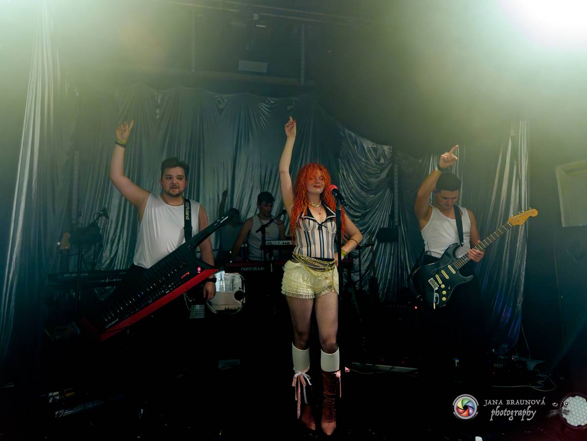 MYDY a We Are Domi roztančili plzeňské Divadlo pod lampou