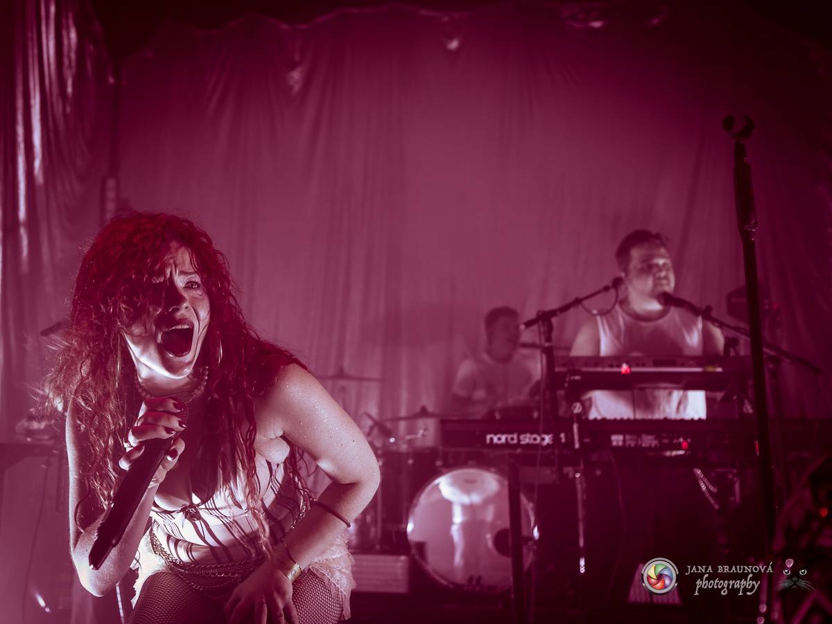 MYDY a We Are Domi roztančili plzeňské Divadlo pod lampou