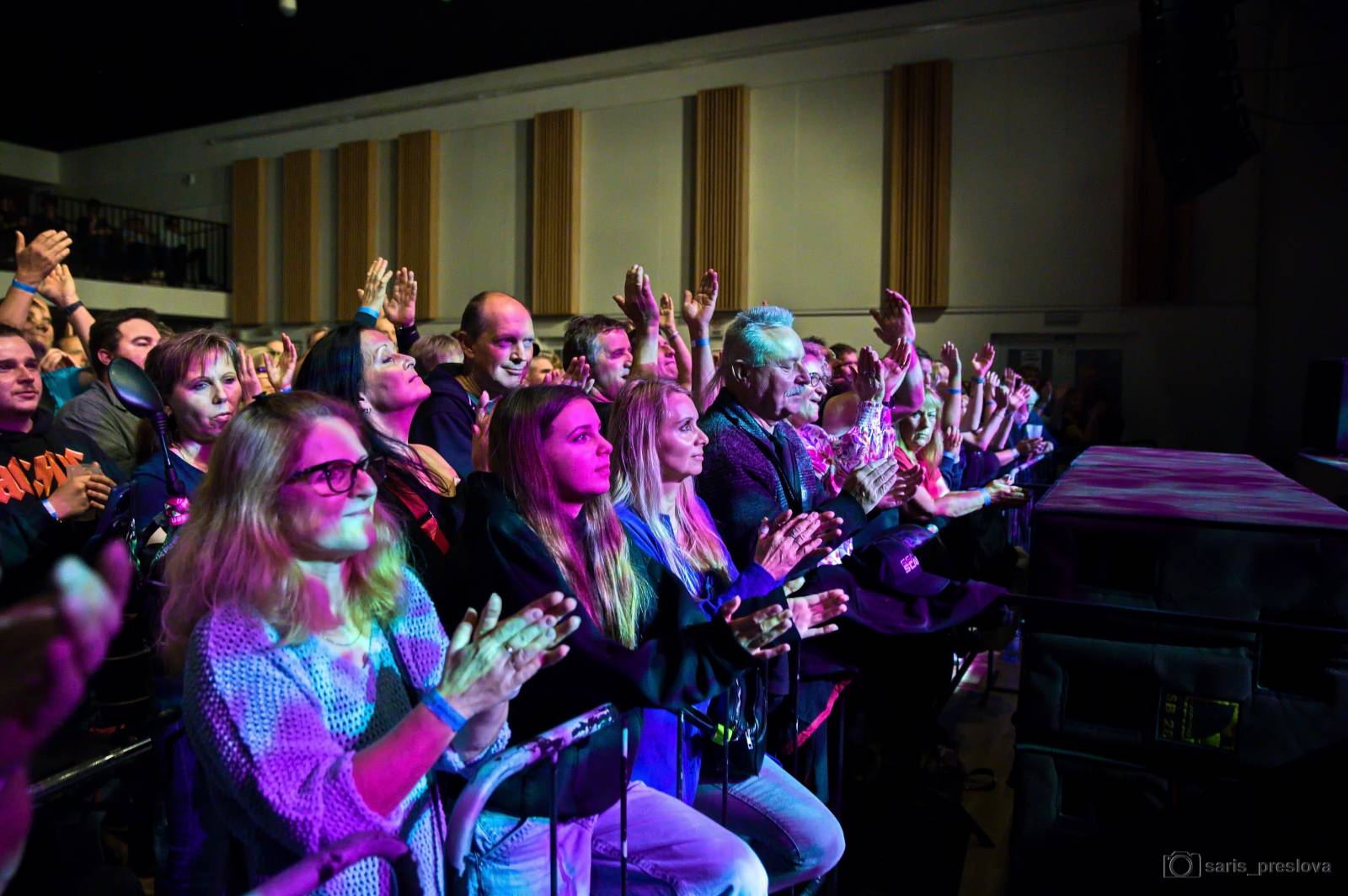 Vlak, co nikdy nestaví. Olympic dorazil do plzeňské Šeříkovky