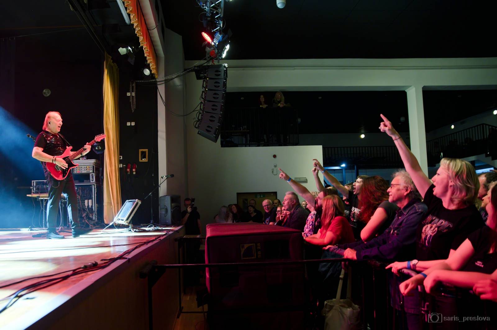 Vlak, co nikdy nestaví. Olympic dorazil do plzeňské Šeříkovky