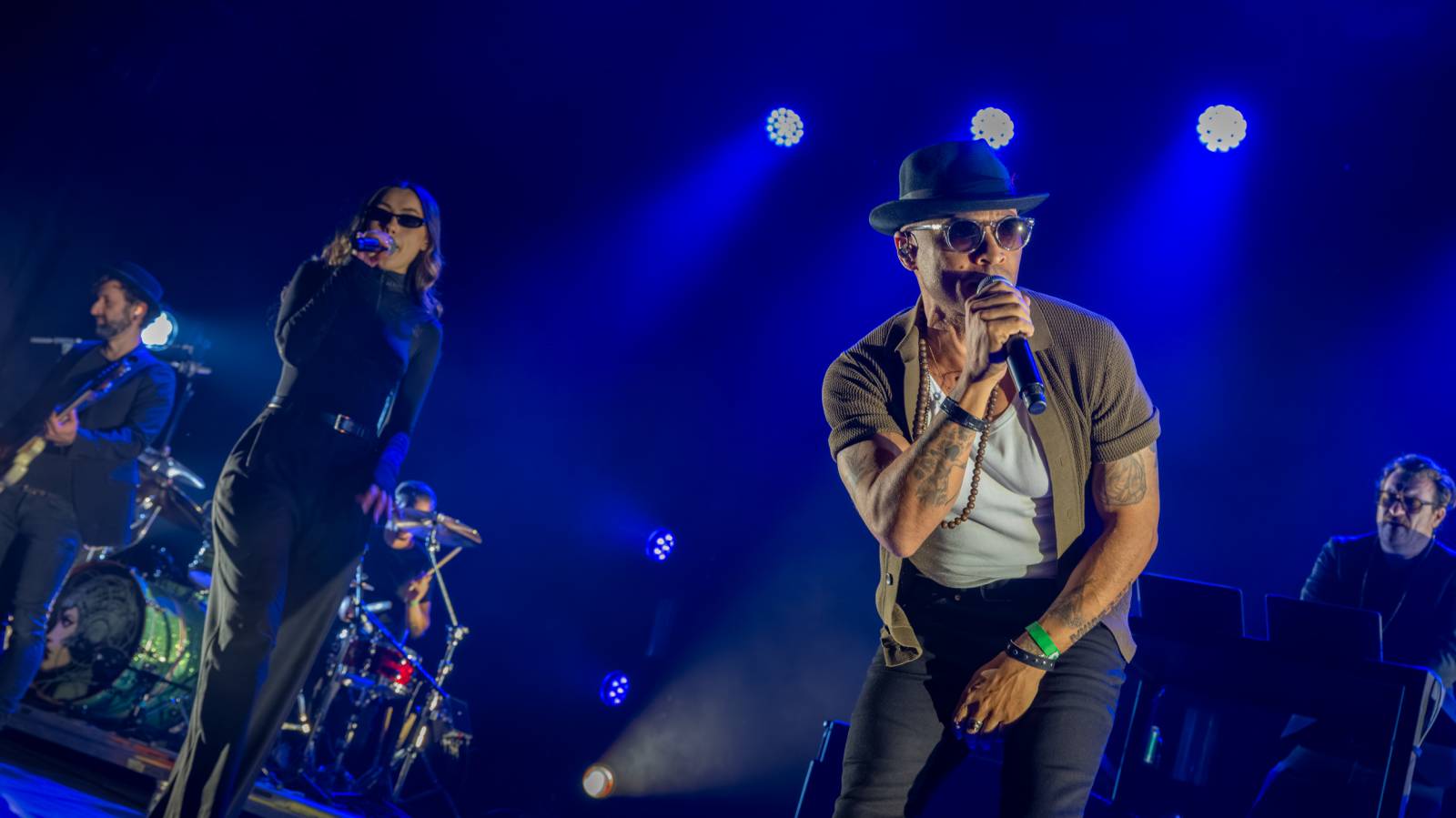 Parov Stelar roztančil Forum Karlín, vyprodanou show otevřel DJ El Siciliano