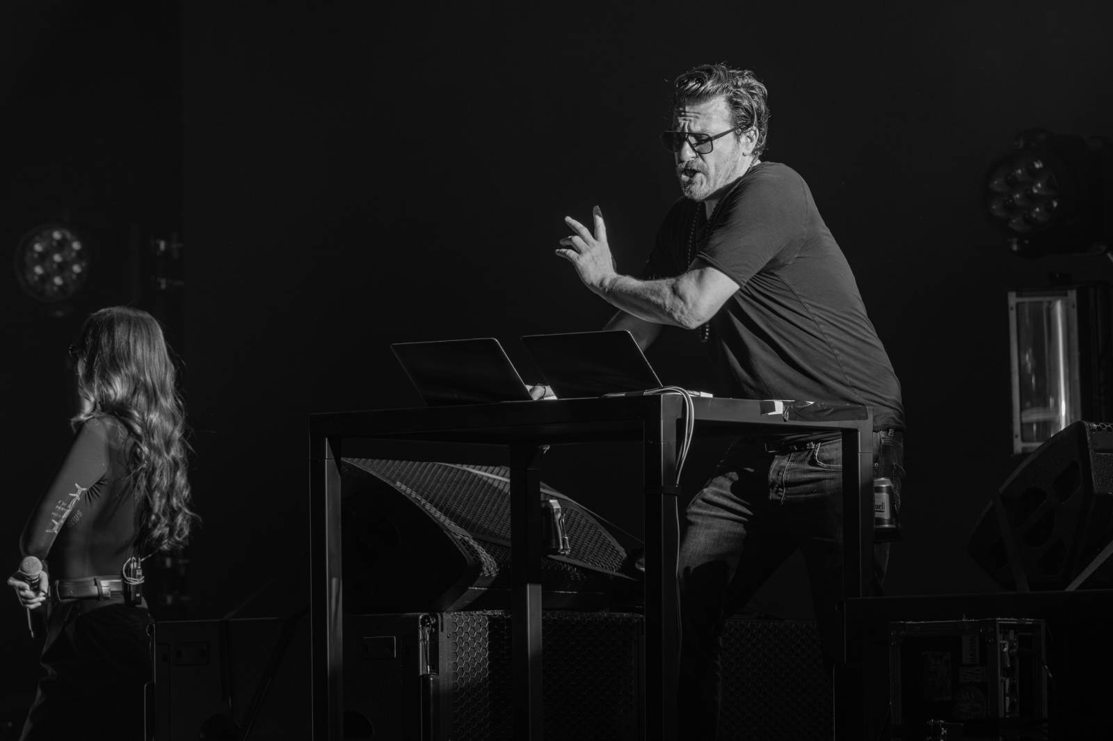 Parov Stelar roztančil Forum Karlín, vyprodanou show otevřel DJ El Siciliano