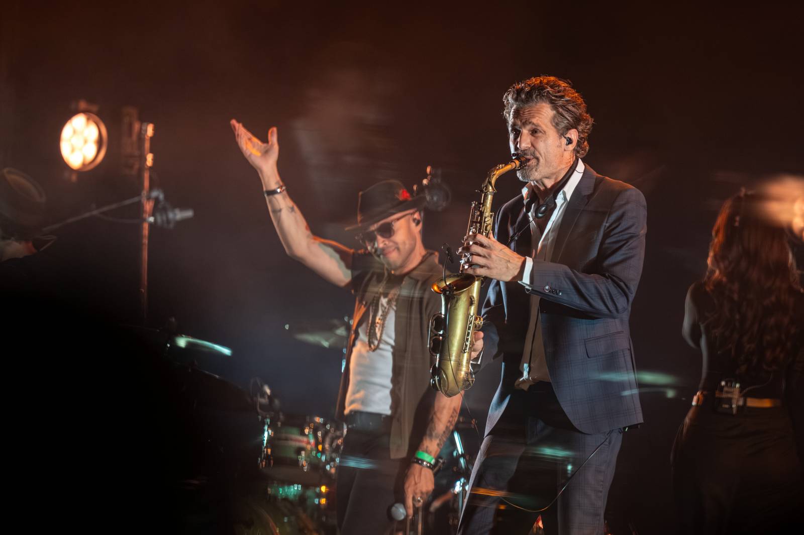 Parov Stelar roztančil Forum Karlín, vyprodanou show otevřel DJ El Siciliano