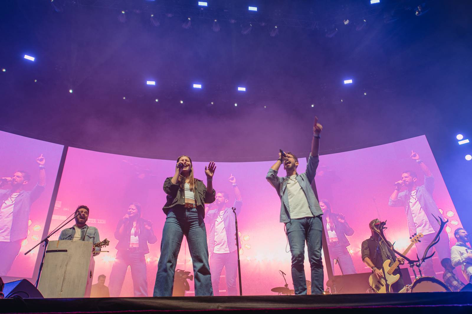 Český mejdan s Impulsem rozhýbal Prahu. Vystoupili Marek Ztracený, Marie Rottrová, Paľo Habera i Jelen