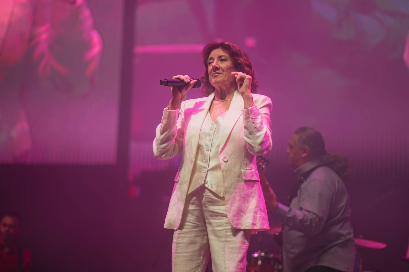 Český mejdan s Impulsem rozhýbal Prahu. Vystoupili Marek Ztracený, Marie Rottrová, Paľo Habera i Jelen