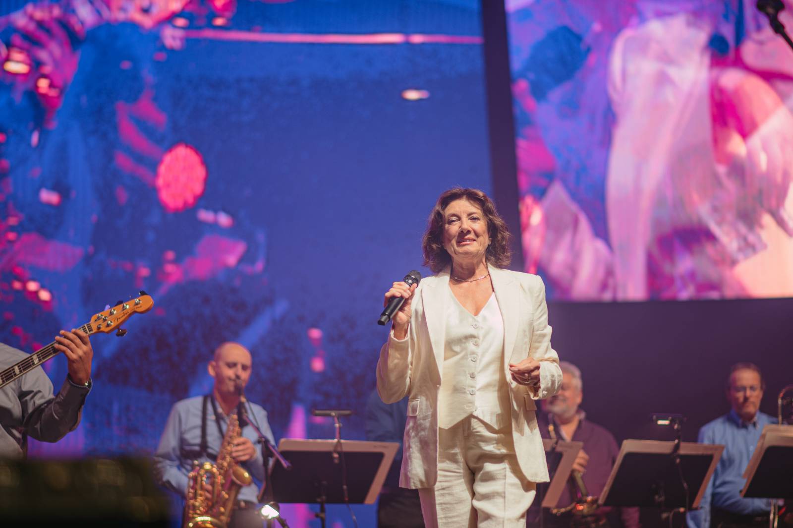 Český mejdan s Impulsem rozhýbal Prahu. Vystoupili Marek Ztracený, Marie Rottrová, Paľo Habera i Jelen