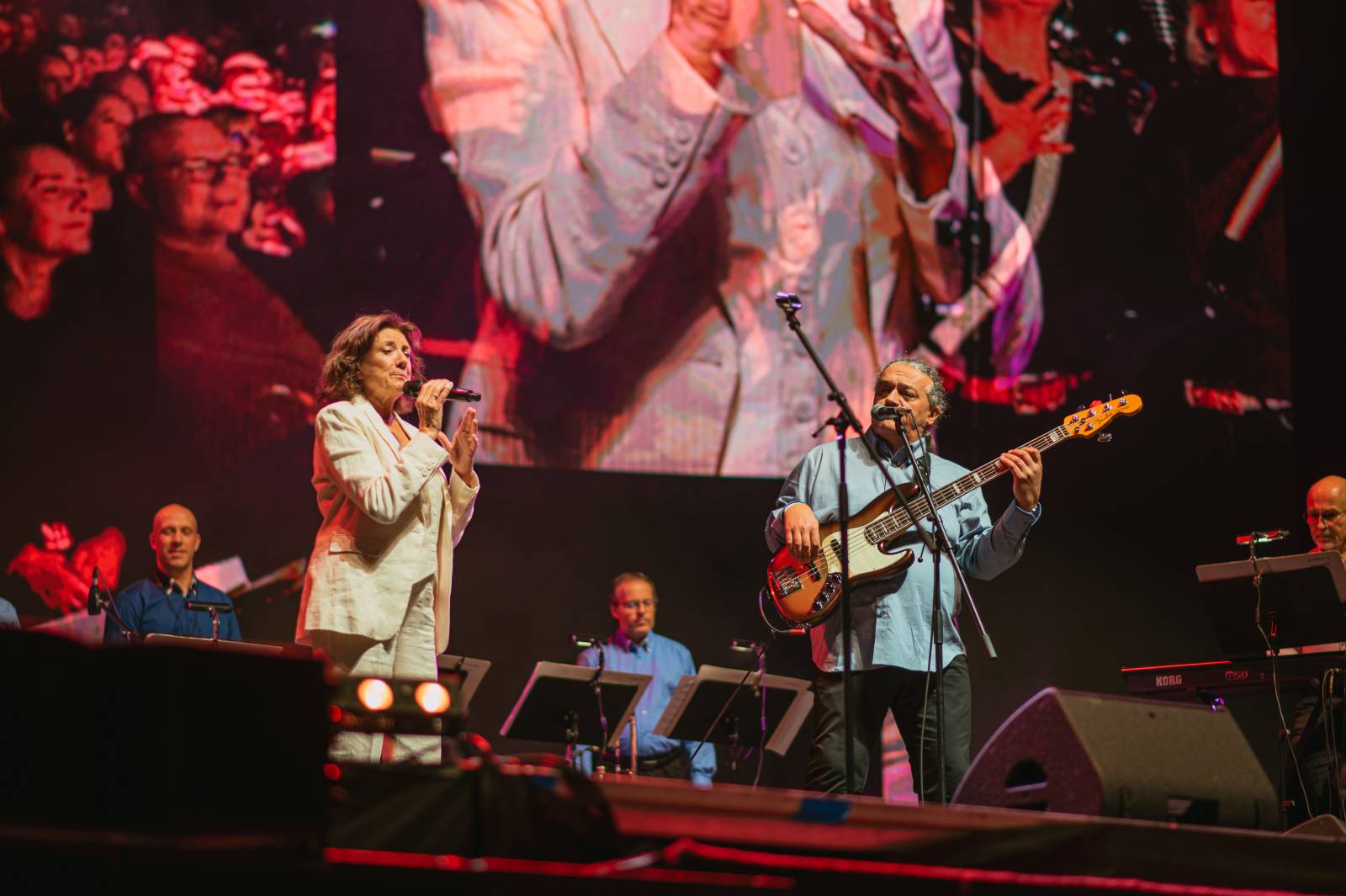 Český mejdan s Impulsem rozhýbal Prahu. Vystoupili Marek Ztracený, Marie Rottrová, Paľo Habera i Jelen