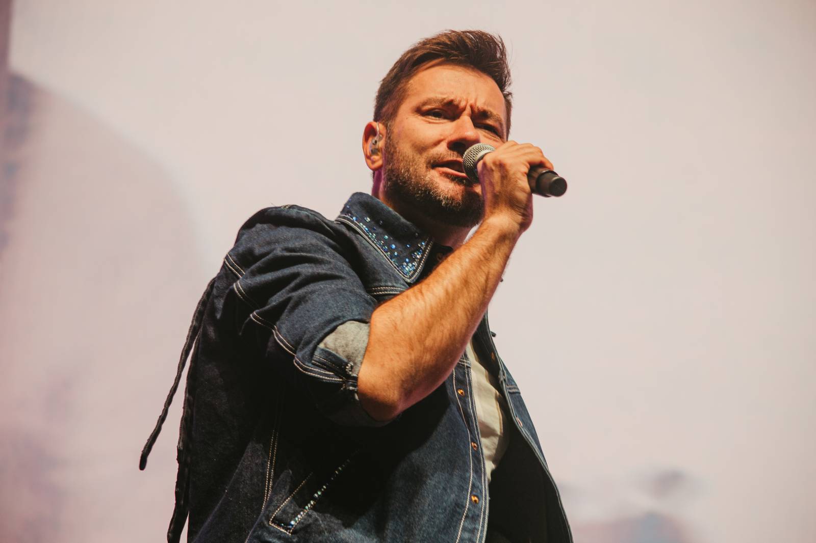 Český mejdan s Impulsem rozhýbal Prahu. Vystoupili Marek Ztracený, Marie Rottrová, Paľo Habera i Jelen