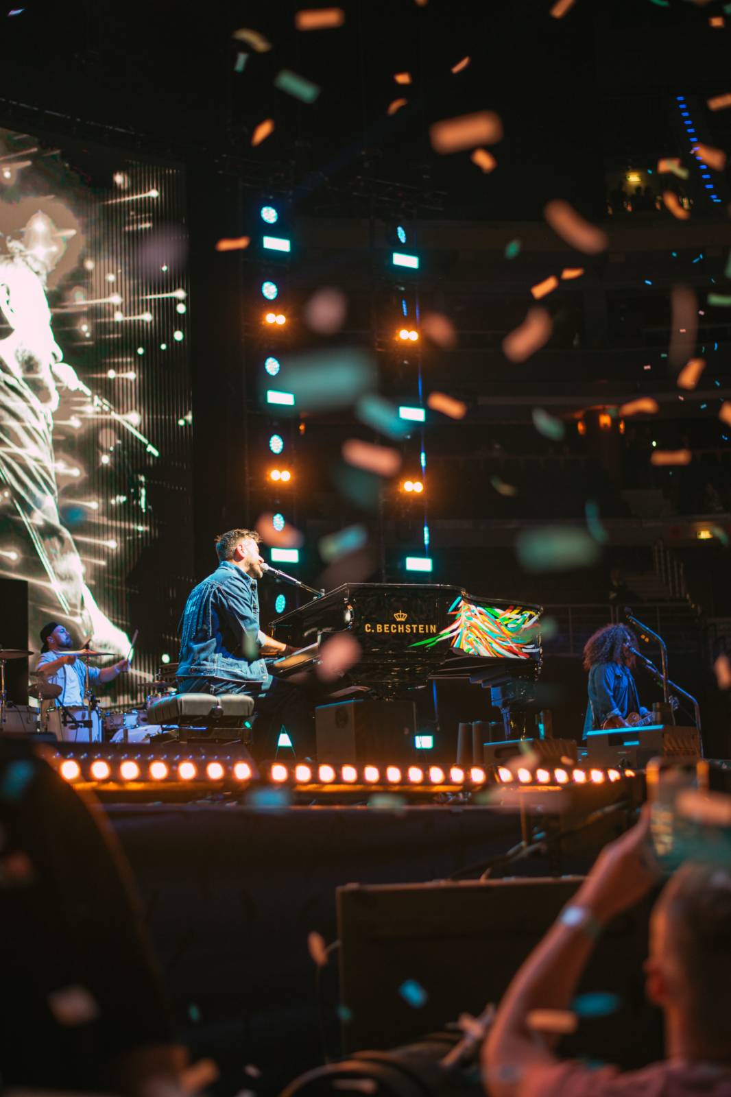 Český mejdan s Impulsem rozhýbal Prahu. Vystoupili Marek Ztracený, Marie Rottrová, Paľo Habera i Jelen