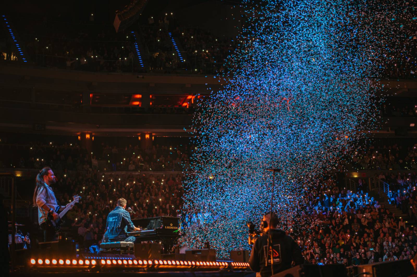 Český mejdan s Impulsem rozhýbal Prahu. Vystoupili Marek Ztracený, Marie Rottrová, Paľo Habera i Jelen