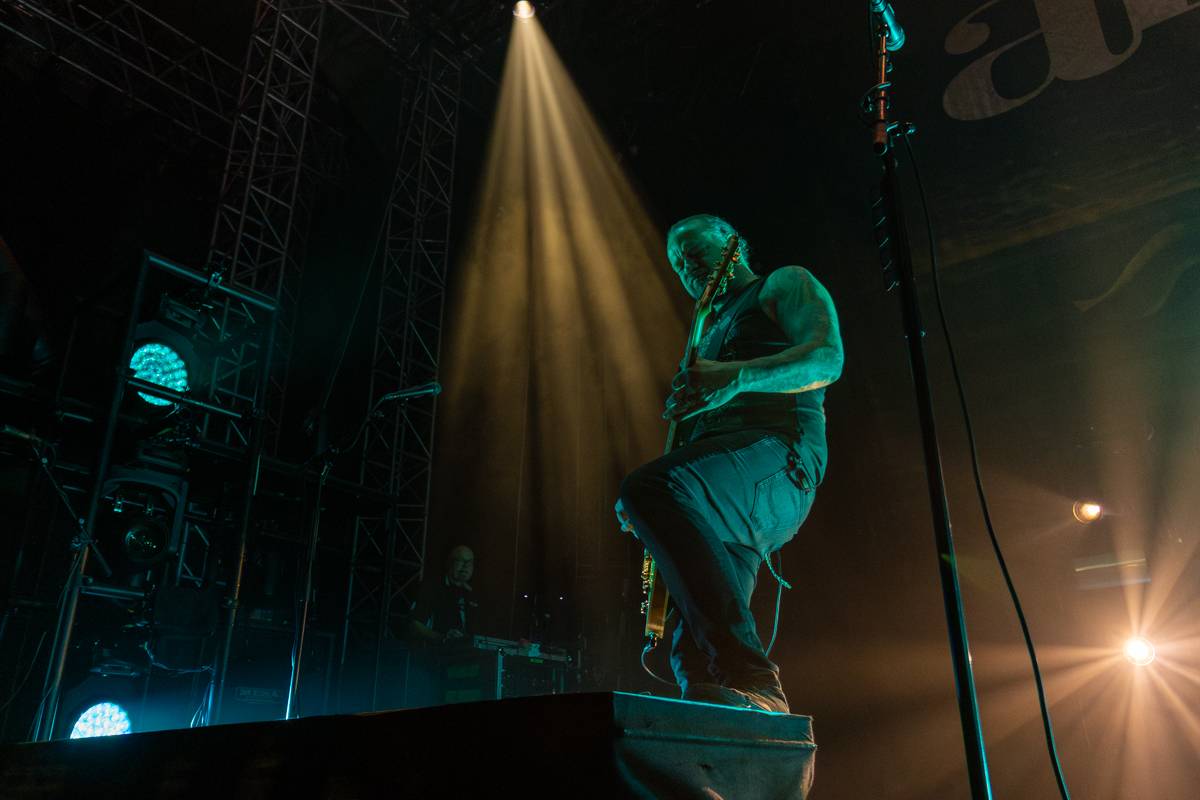  Arch Enemy, Eluveitie, Amorphis a Gatecreeper proměnili halu v pražských Holešovicích na metalové nebe