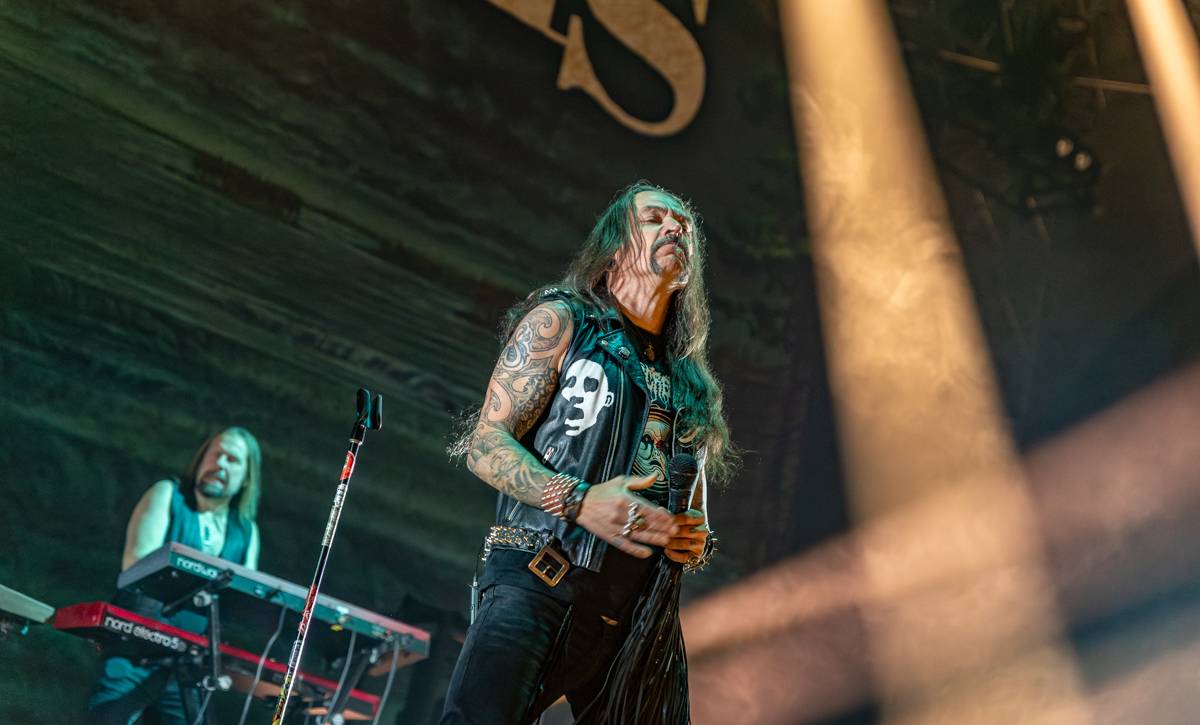  Arch Enemy, Eluveitie, Amorphis a Gatecreeper proměnili halu v pražských Holešovicích na metalové nebe