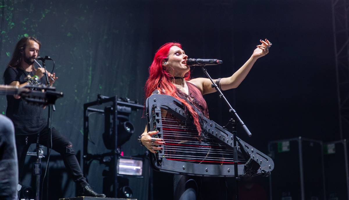  Arch Enemy, Eluveitie, Amorphis a Gatecreeper proměnili halu v pražských Holešovicích na metalové nebe