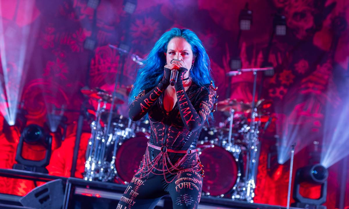  Arch Enemy, Eluveitie, Amorphis a Gatecreeper proměnili halu v pražských Holešovicích na metalové nebe