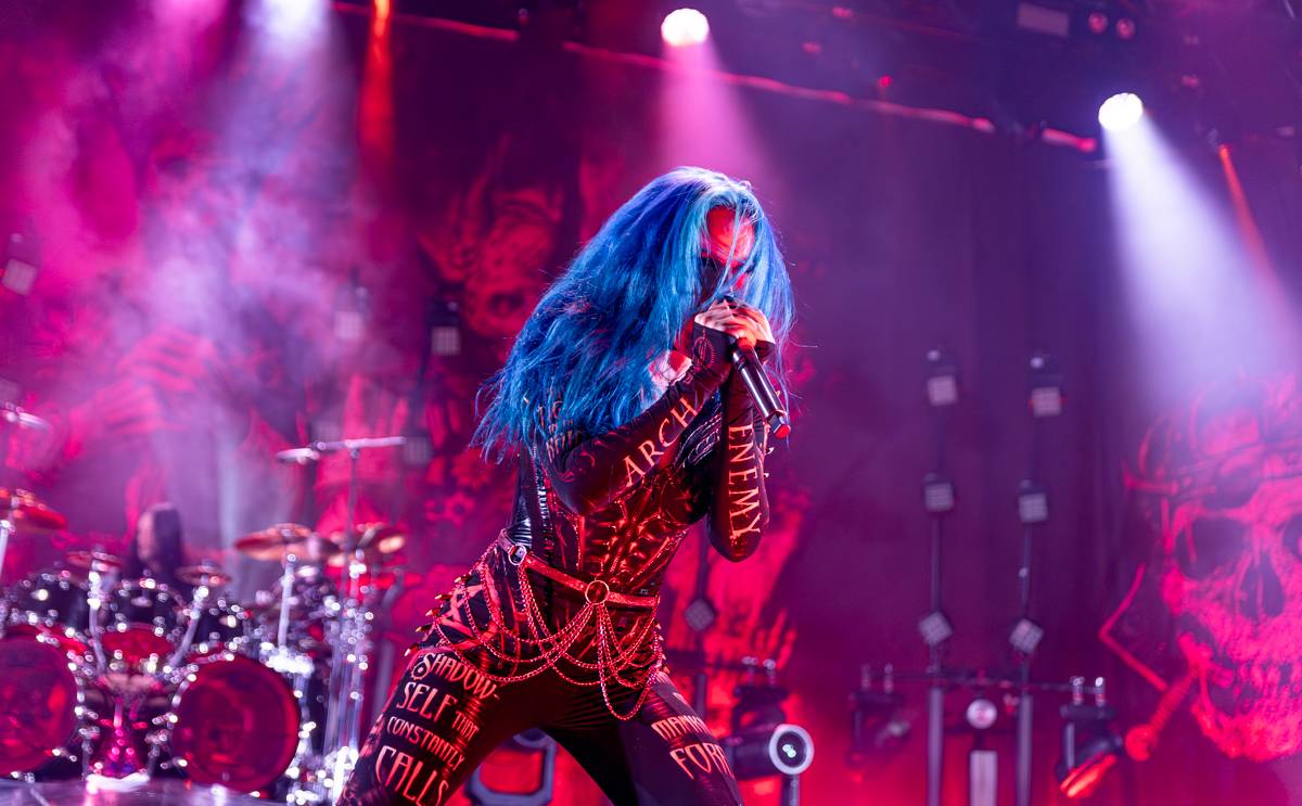  Arch Enemy, Eluveitie, Amorphis a Gatecreeper proměnili halu v pražských Holešovicích na metalové nebe