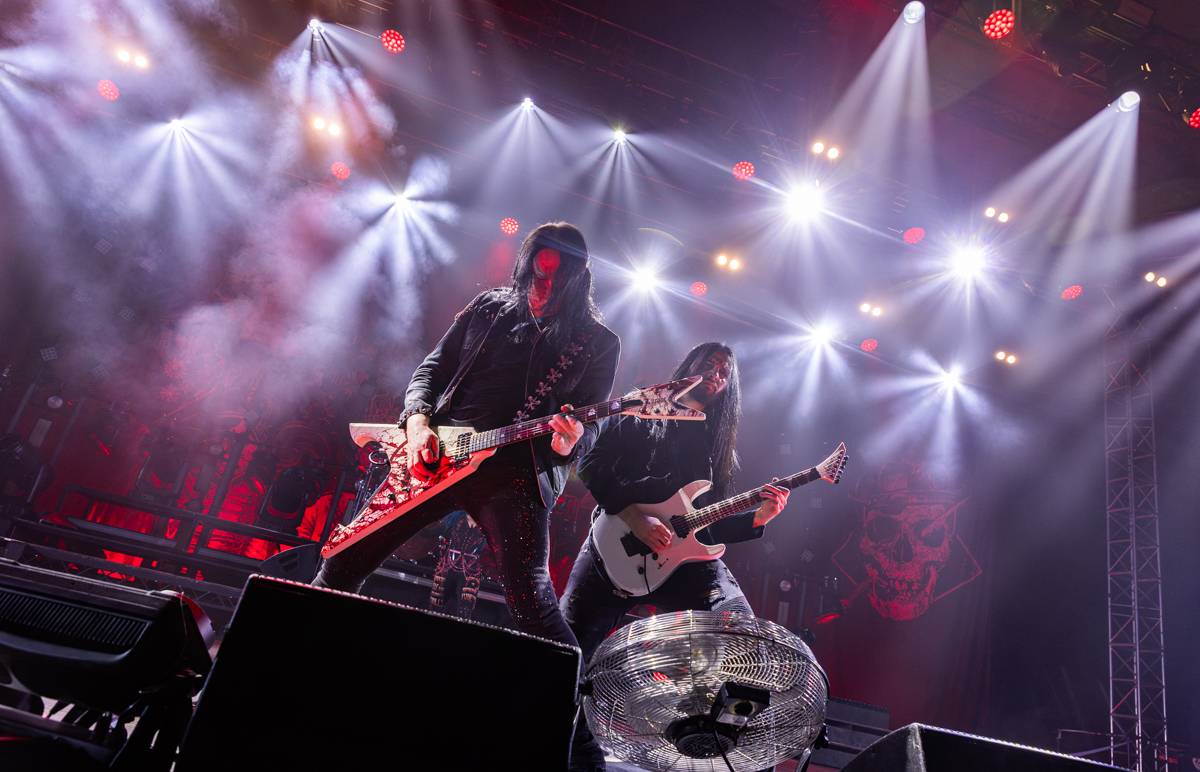  Arch Enemy, Eluveitie, Amorphis a Gatecreeper proměnili halu v pražských Holešovicích na metalové nebe