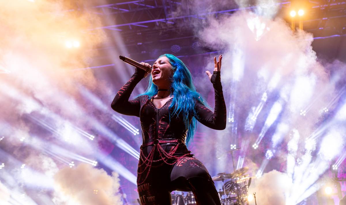  Arch Enemy, Eluveitie, Amorphis a Gatecreeper proměnili halu v pražských Holešovicích na metalové nebe