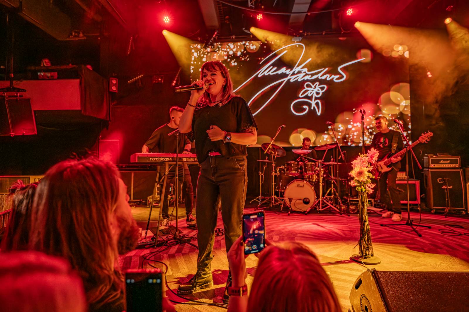 Famózní Marta Jandová. Do pražského Lucerna Music Baru zpěvačka přivezla to nejlepší ze své tvorby