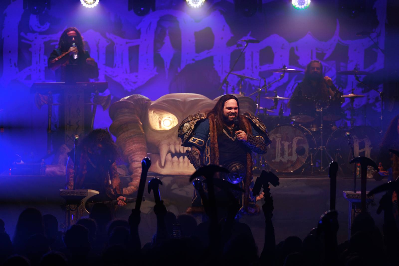 Metalová horečka v MeetFactory. Do Prahy se vrátili Wind Rose