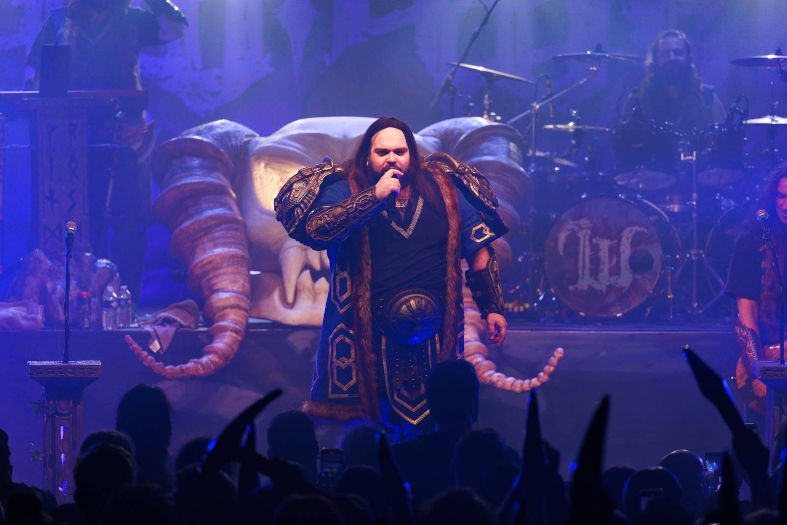 Metalová horečka v MeetFactory. Do Prahy se vrátili Wind Rose