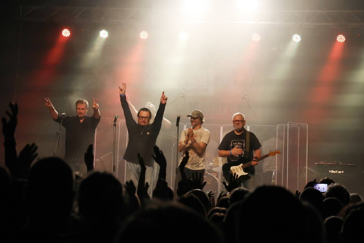 Žádný unplugged. Dan Bárta s Alicí dorazili do Brna v plné parádě