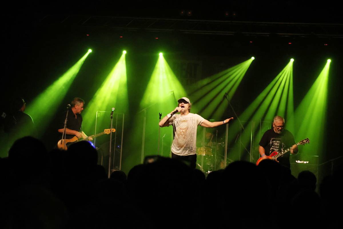 Žádný unplugged. Dan Bárta s Alicí dorazili do Brna v plné parádě