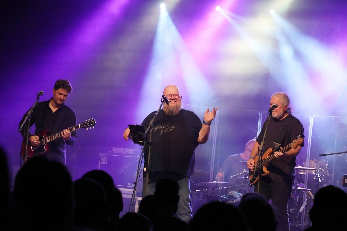 Žádný unplugged. Dan Bárta s Alicí dorazili do Brna v plné parádě