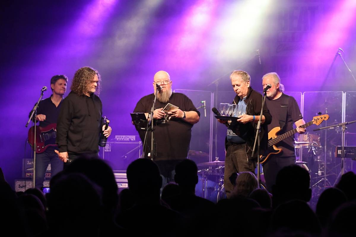 Žádný unplugged. Dan Bárta s Alicí dorazili do Brna v plné parádě