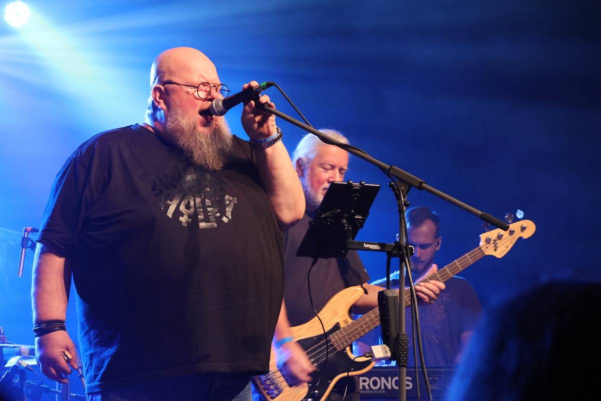 Žádný unplugged. Dan Bárta s Alicí dorazili do Brna v plné parádě