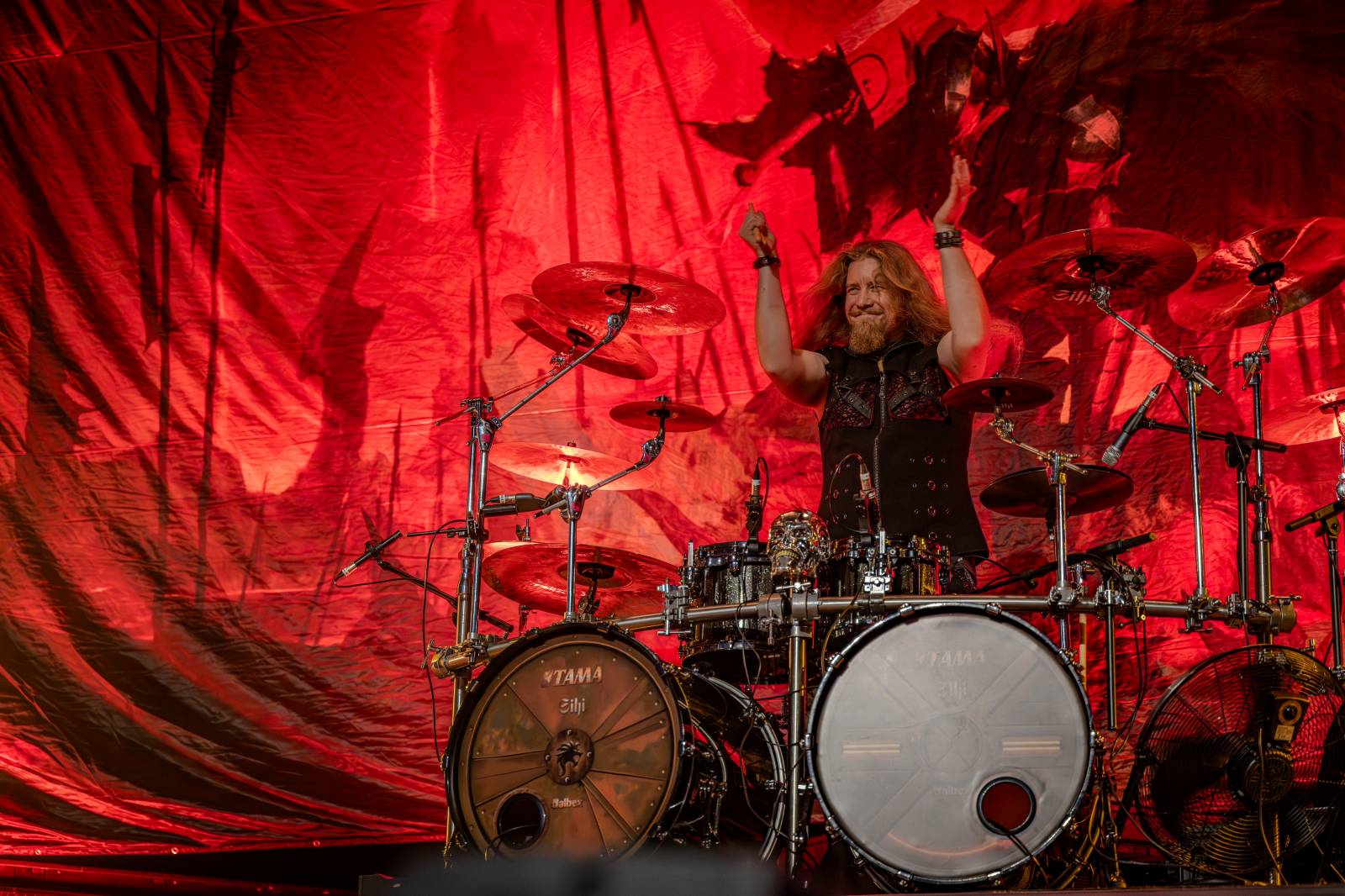 Metalové zemětřesení v Praze. Helloween oslavili ve vyprodané O2 areně čtyřicet let na scéně