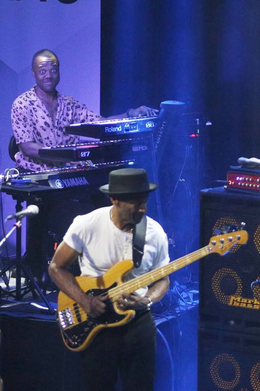 Legendární baskytarista Marcus Miller se představil na festivalu JazzFestBrno, zavzpomínal na Milese Davise