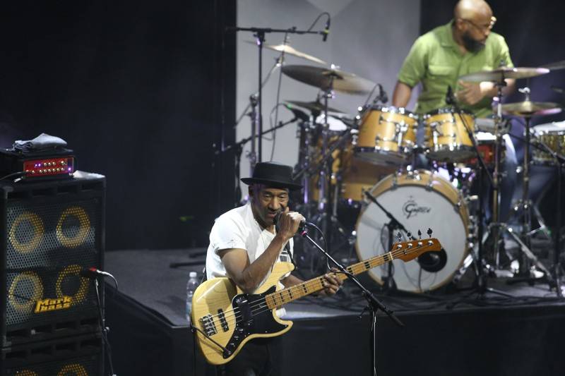 Legendární baskytarista Marcus Miller se představil na festivalu JazzFestBrno, zavzpomínal na Milese Davise