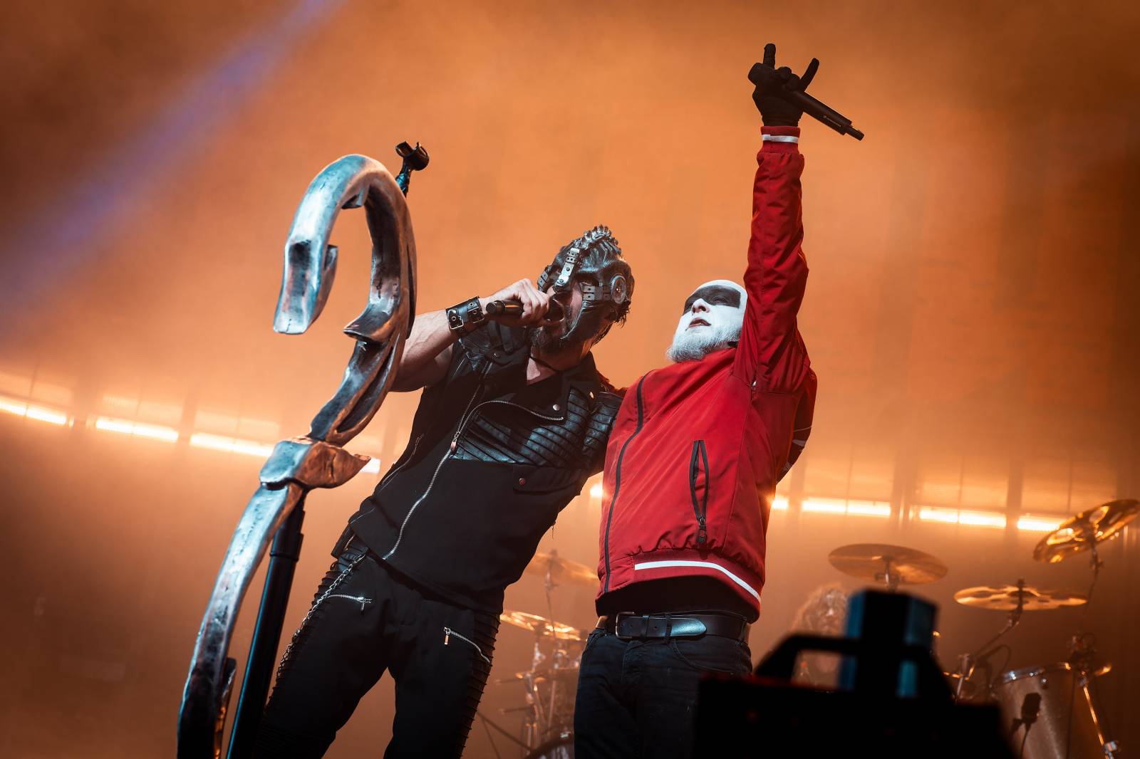 Dymytry vyrazili na podzimní turné. Jejich ohňová show ve Foru Karlín brala dech