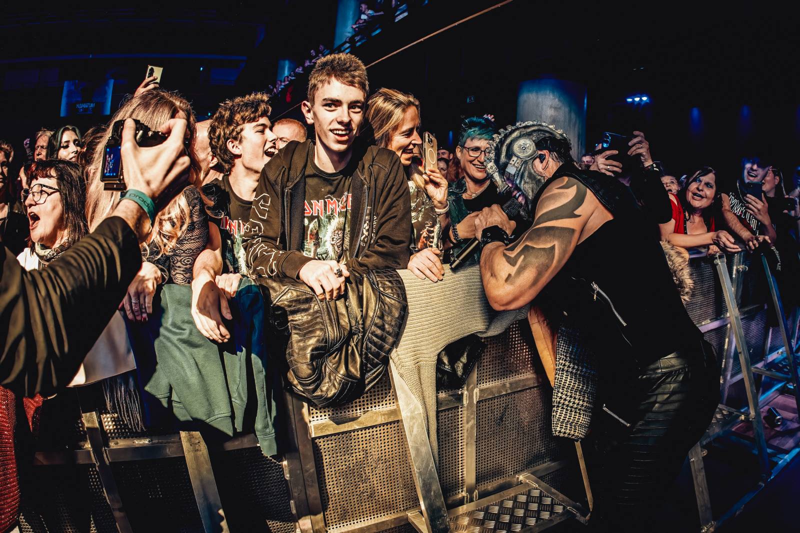 Dymytry vyrazili na podzimní turné. Jejich ohňová show ve Foru Karlín brala dech