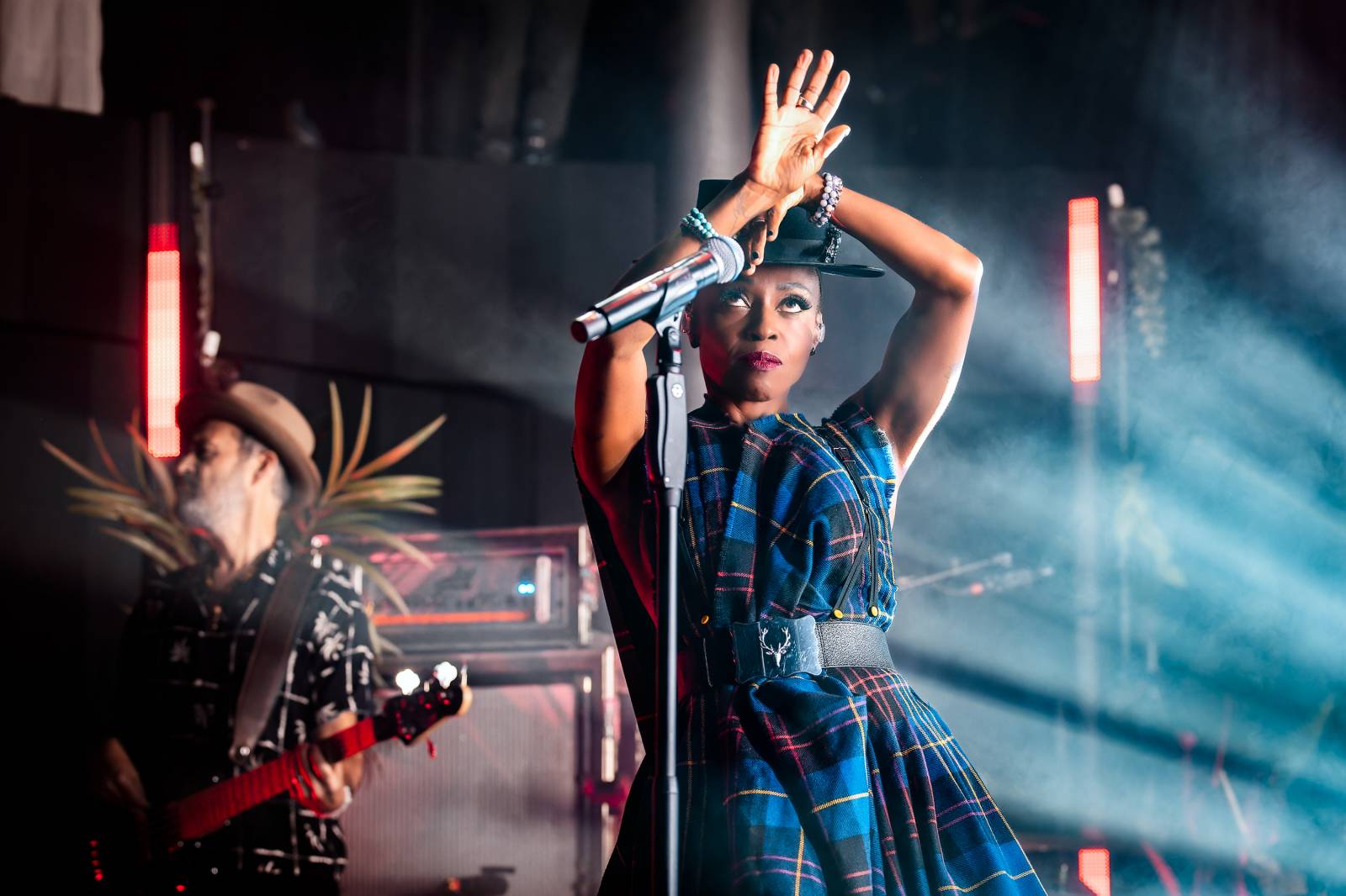 Morcheeba speciální efekty nepotřebuje. Fanoušky v SaSaZu hypnotizovala svým hlasem 