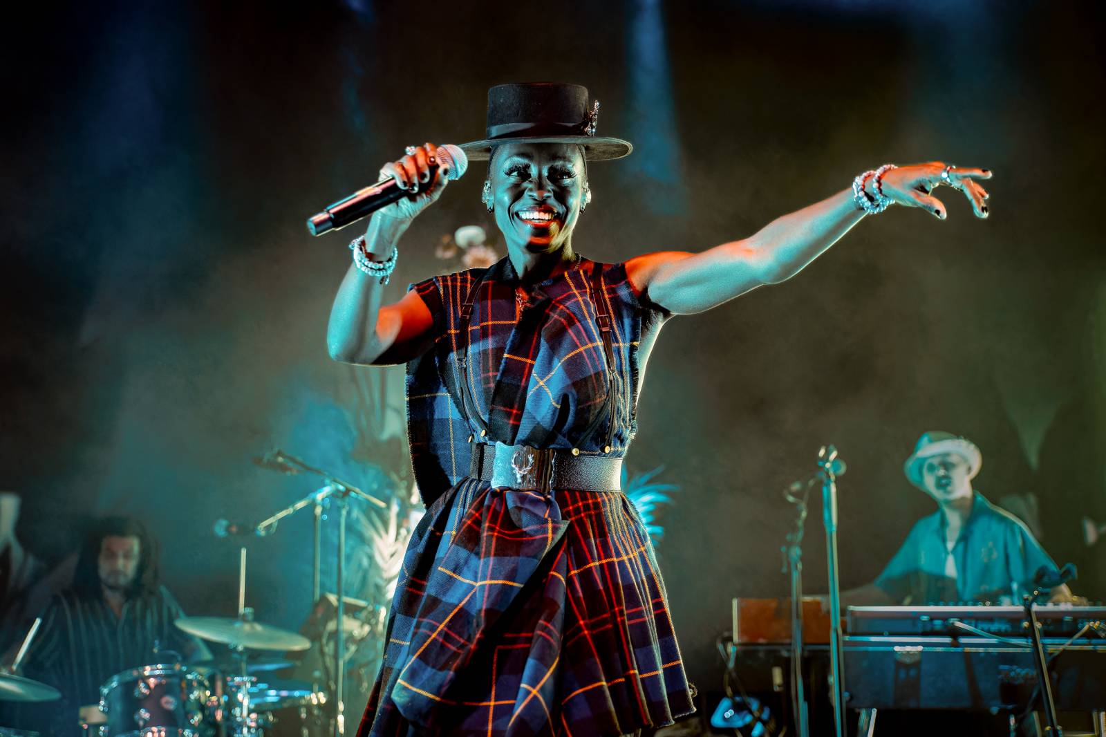 Morcheeba speciální efekty nepotřebuje. Fanoušky v SaSaZu hypnotizovala svým hlasem 