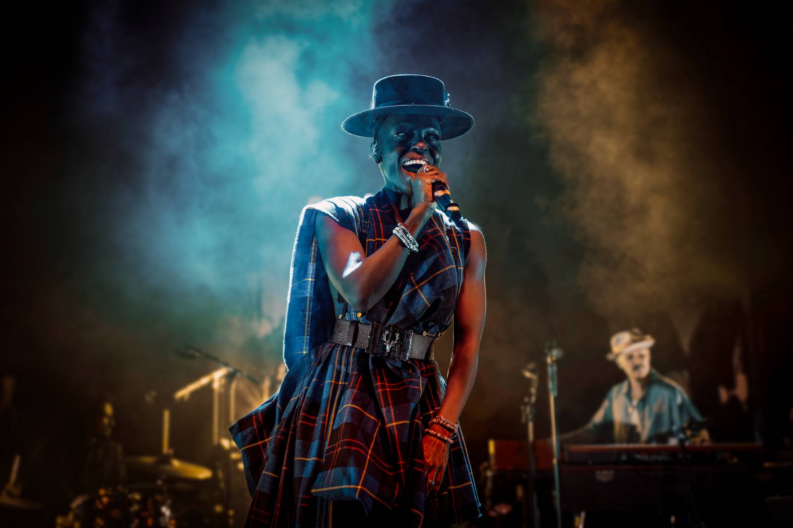 Morcheeba speciální efekty nepotřebuje. Fanoušky v SaSaZu hypnotizovala svým hlasem 