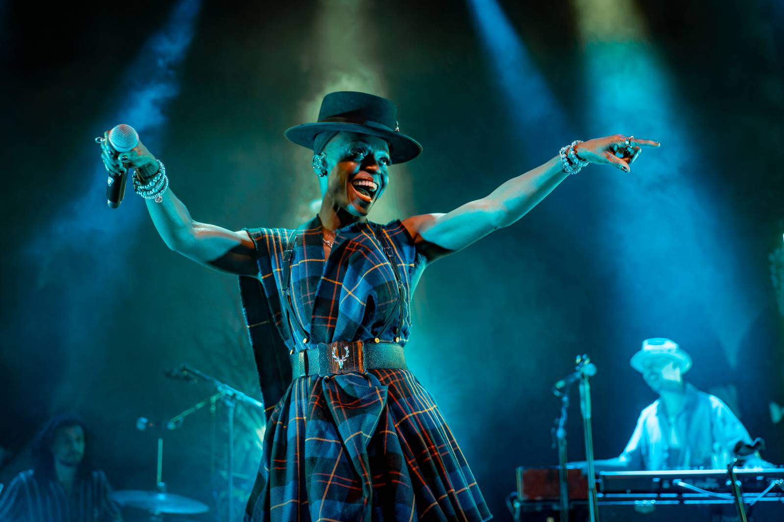 Morcheeba speciální efekty nepotřebuje. Fanoušky v SaSaZu hypnotizovala svým hlasem 